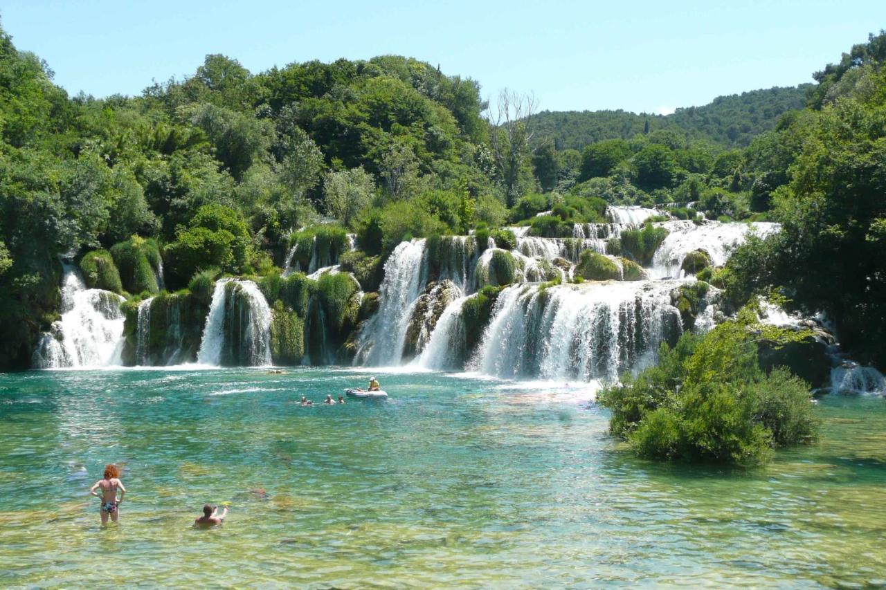 Casa Blanca, Biograd Na Moru Appartement Buitenkant foto